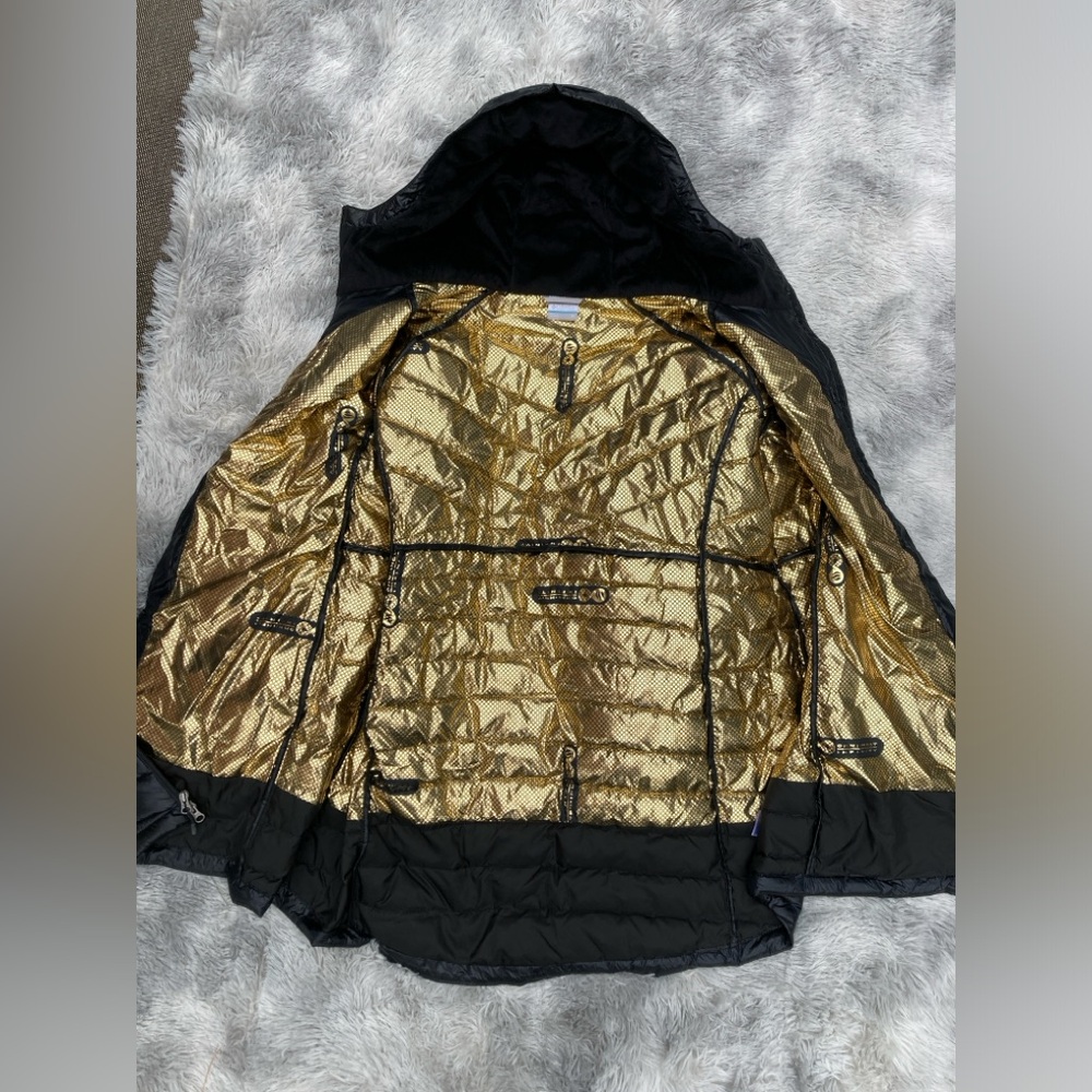 Columbia Women's Hooded Packable Puffer Jacket in Charcoal - Picture 6 of 12